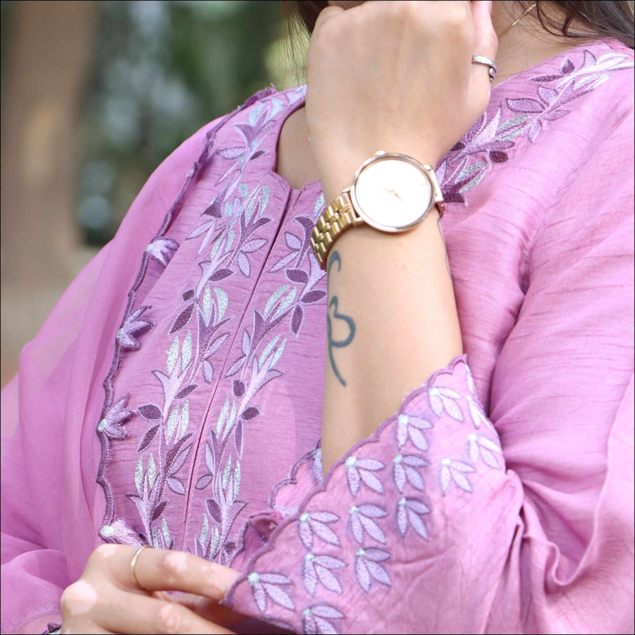 Dupian Silk Kurti Pant with Organza Dupatta