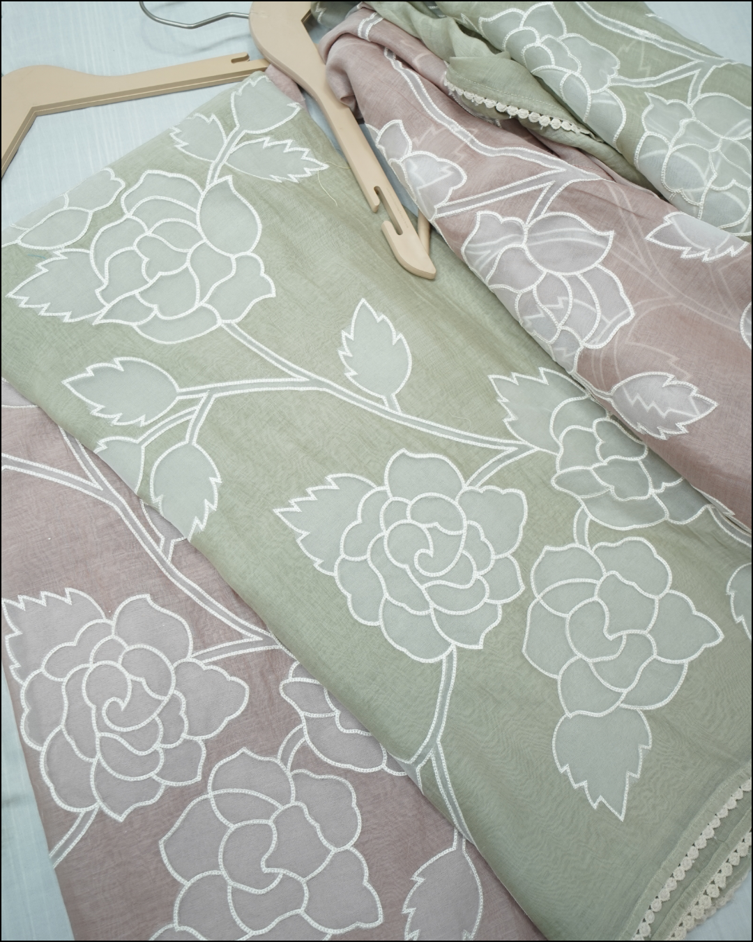 Unstitched Mul Cotton Suit Set with Organza & Thread Work Dupatta