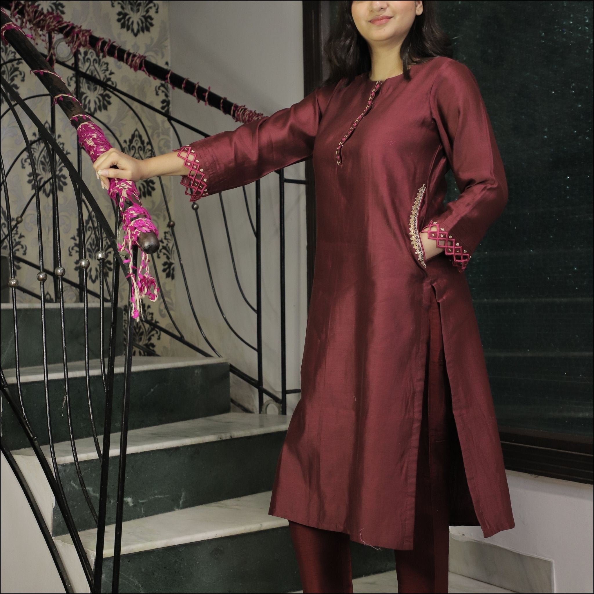 Boat Neck Kurti with Zari Embroidery & Cutwork Sleeves