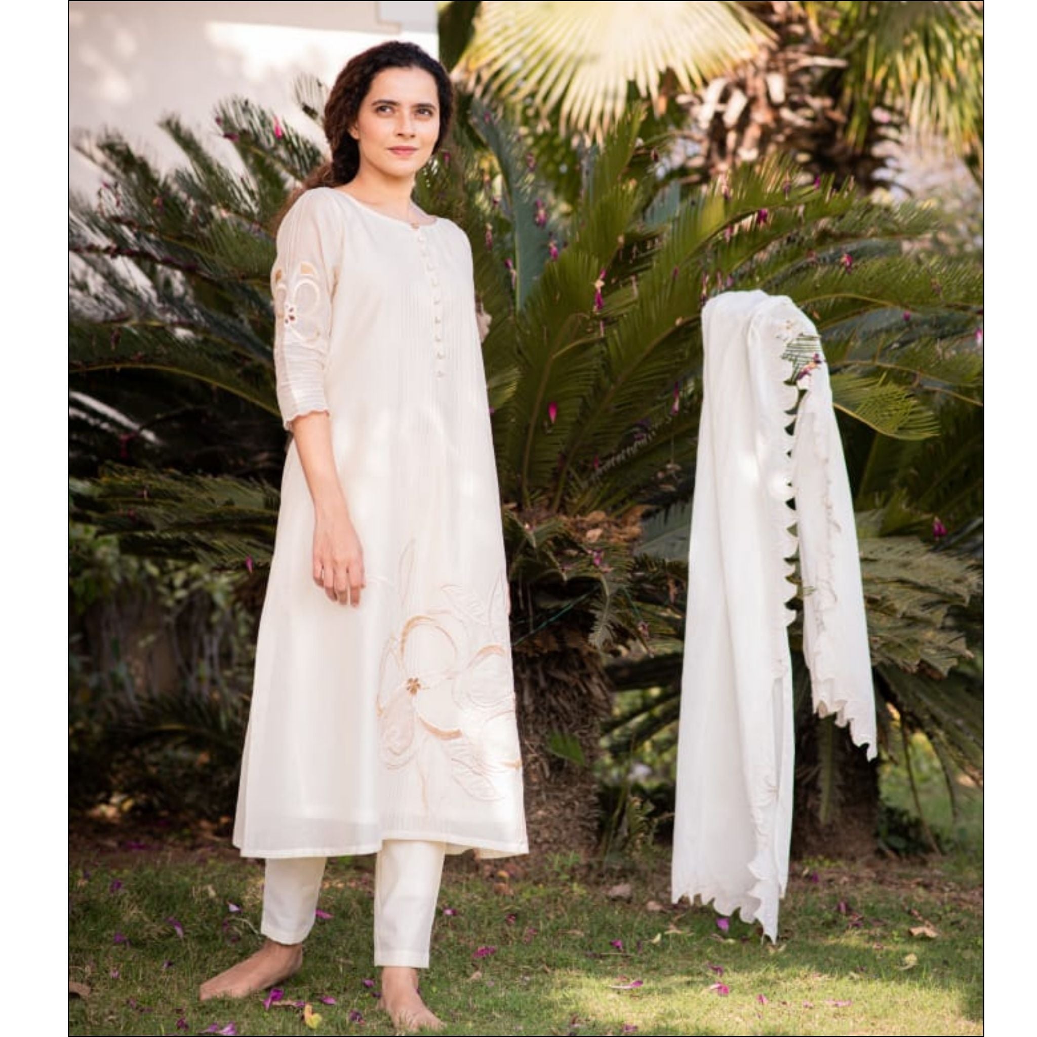 Off White Chanderi Suit Set with Printex & Floral Embroidery