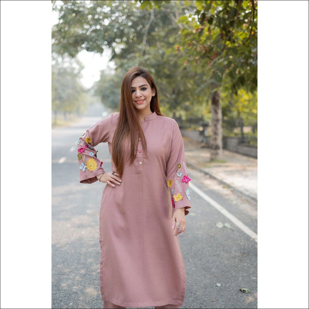 Neutral Pink Spun Kurti Pant Set with Floral Sleeve Patch