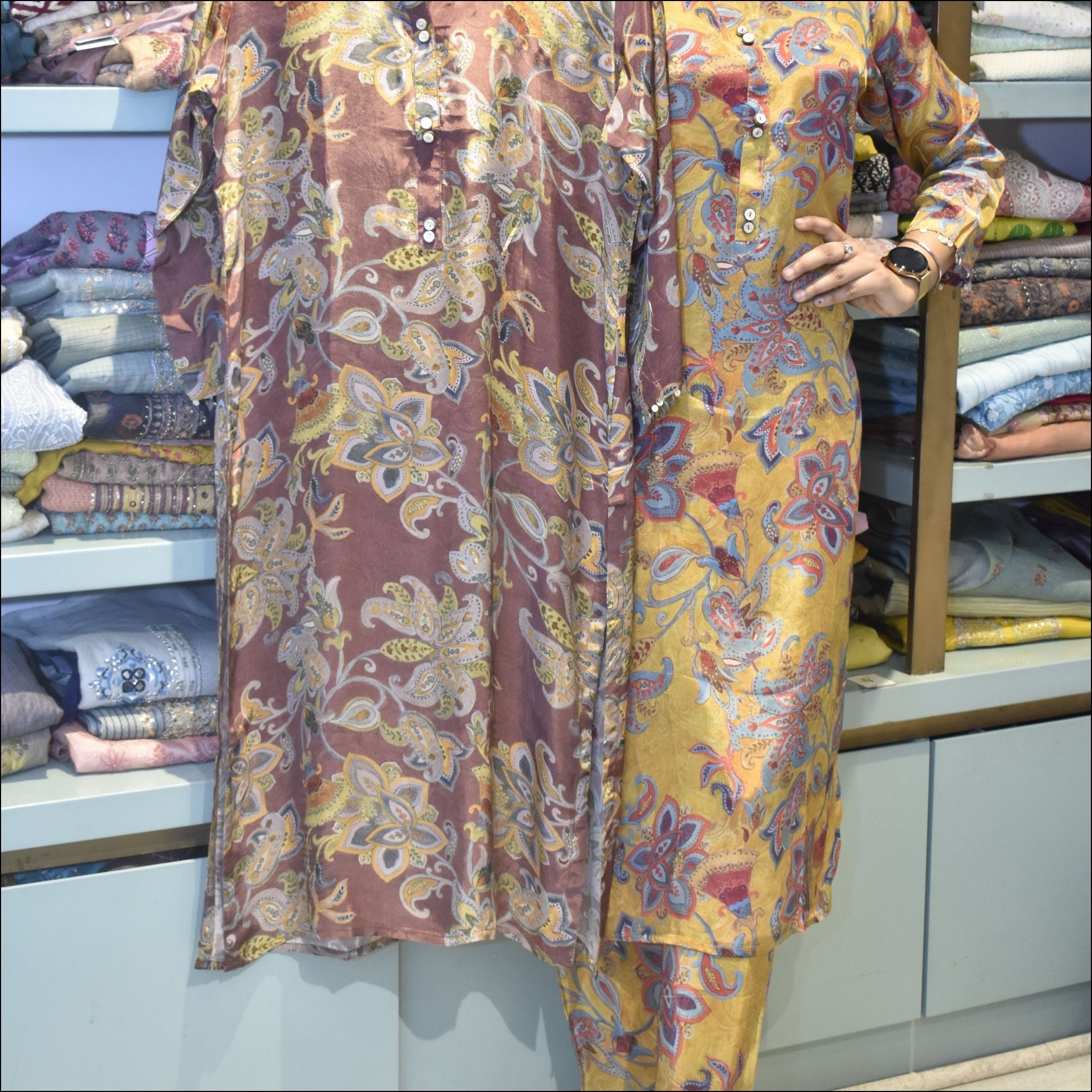 Muslin Printed Kurti Pant Set with Chinese Collar