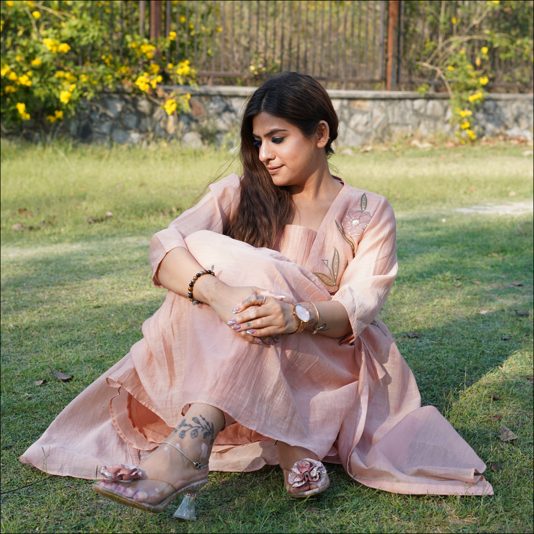 Mul Cotton Kurti Pant 3-Piece Set with Applique & Thread Work Shrug
