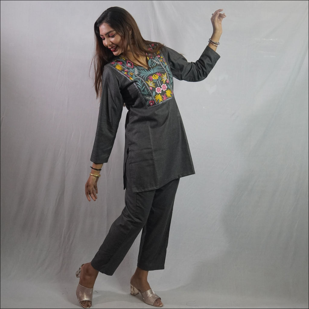Grey Spun Winter Co-ord Set with V-Neck & Thread Work