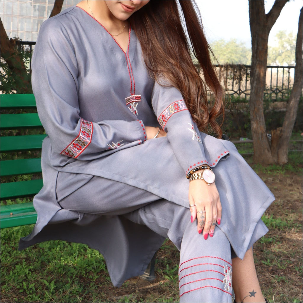 Grey Spun Kurti Pant Set with Geometric Thread Embroidery
