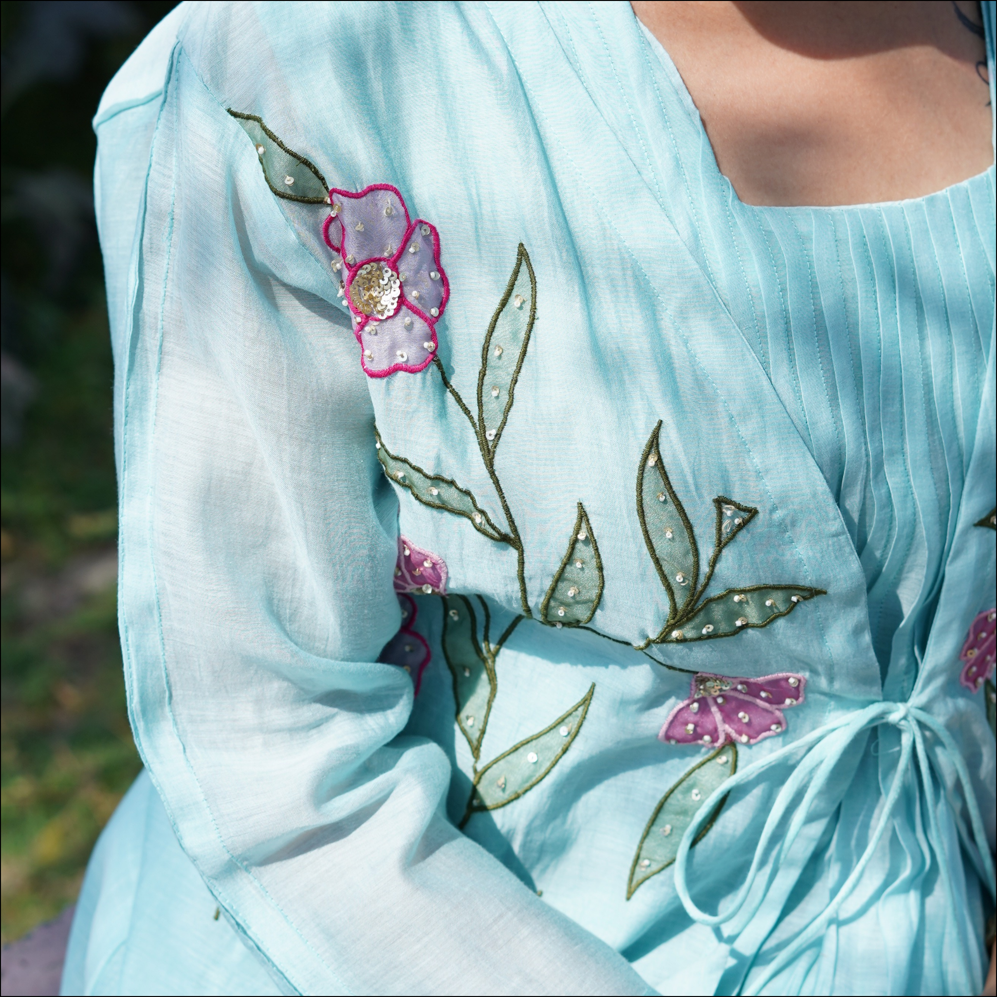 Mul Cotton 3-Piece Set with Applique & Thread Work Shrug