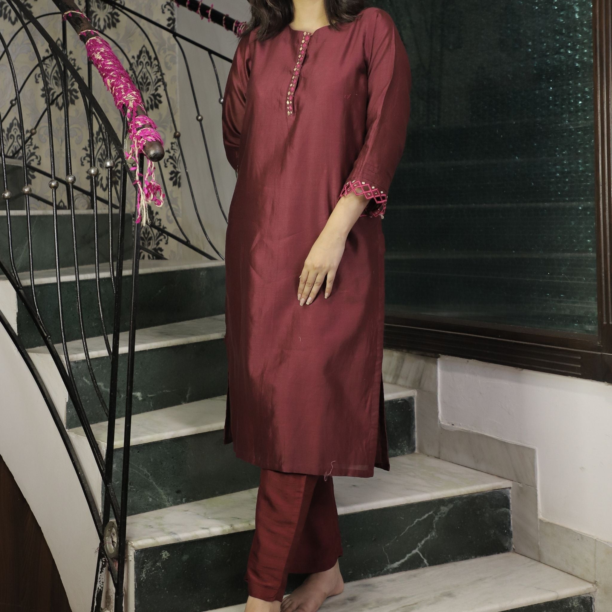 Boat Neck Kurti with Zari Embroidery & Cutwork Sleeves