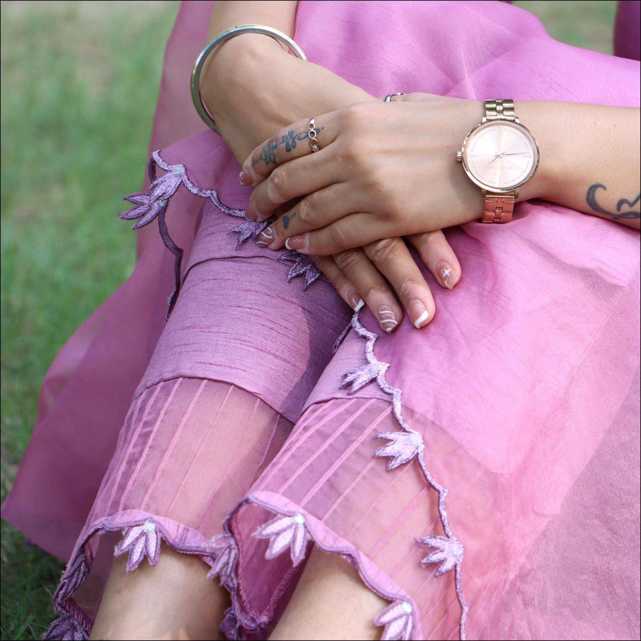 Dupian Silk Kurti Pant with Organza Dupatta